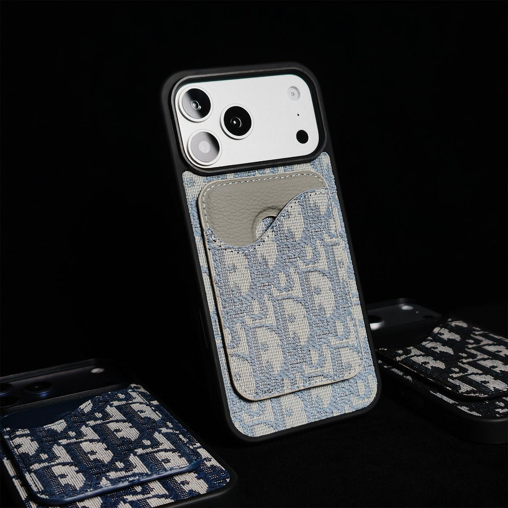 DD LIGHT BLUE MONOGRAM WITH MAGSAFE CARDHOLDER - foto 3